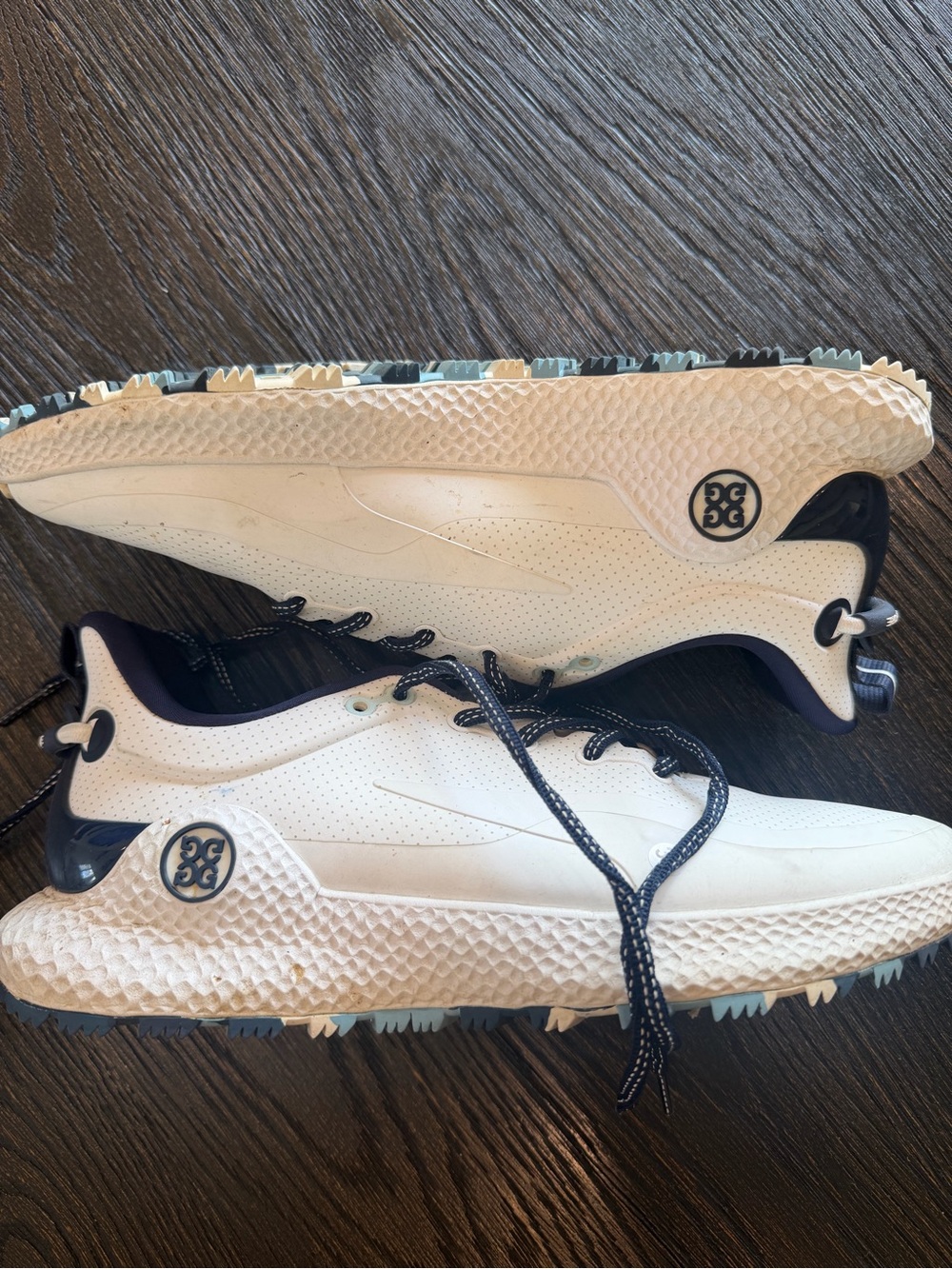 G/FORE MG4+ O2 G/LOCK Mid Sole Spikeless Golf Shoe Snow/Twilight Size 11 women